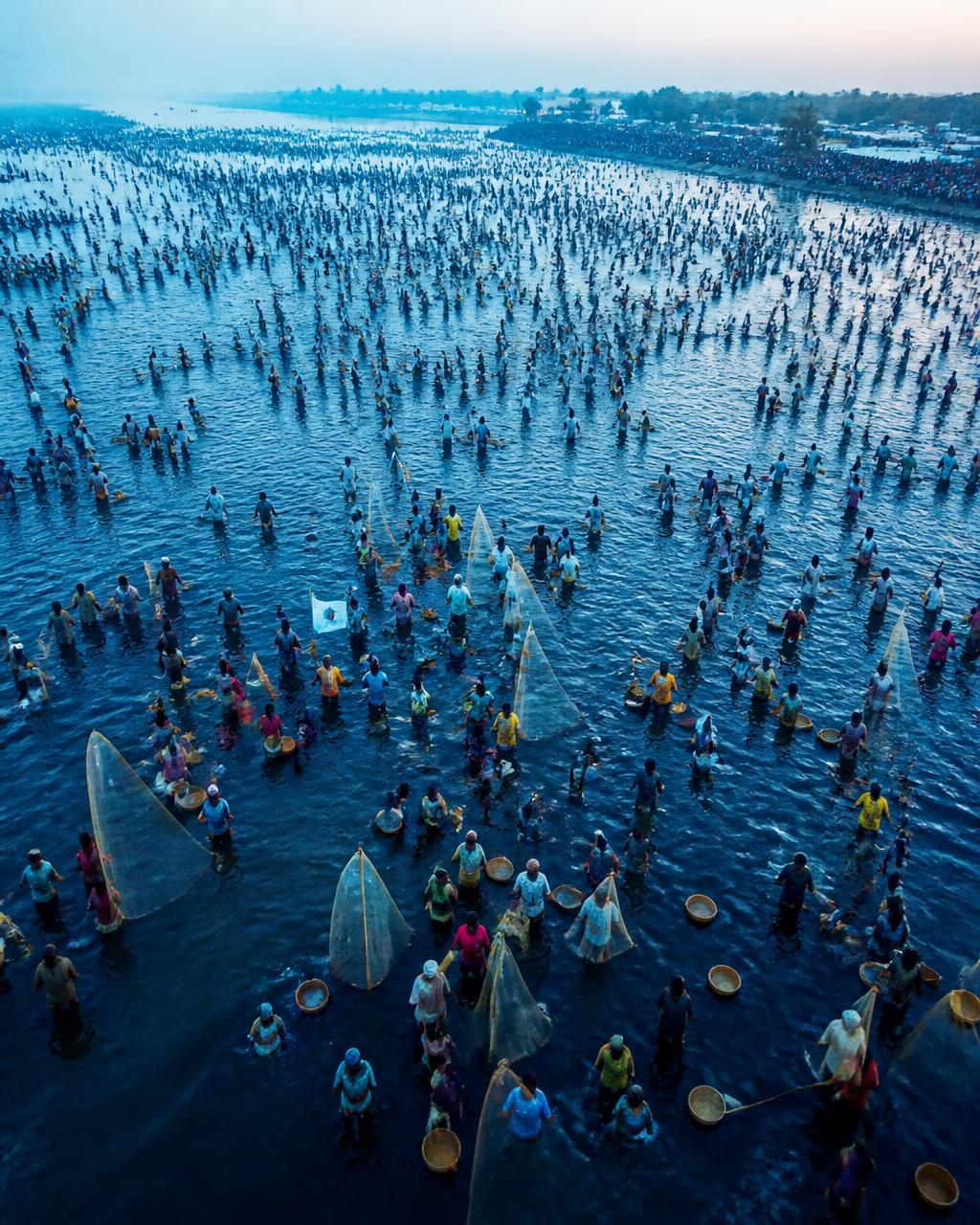 Argungu fishing festival on the Kebbi river bank
